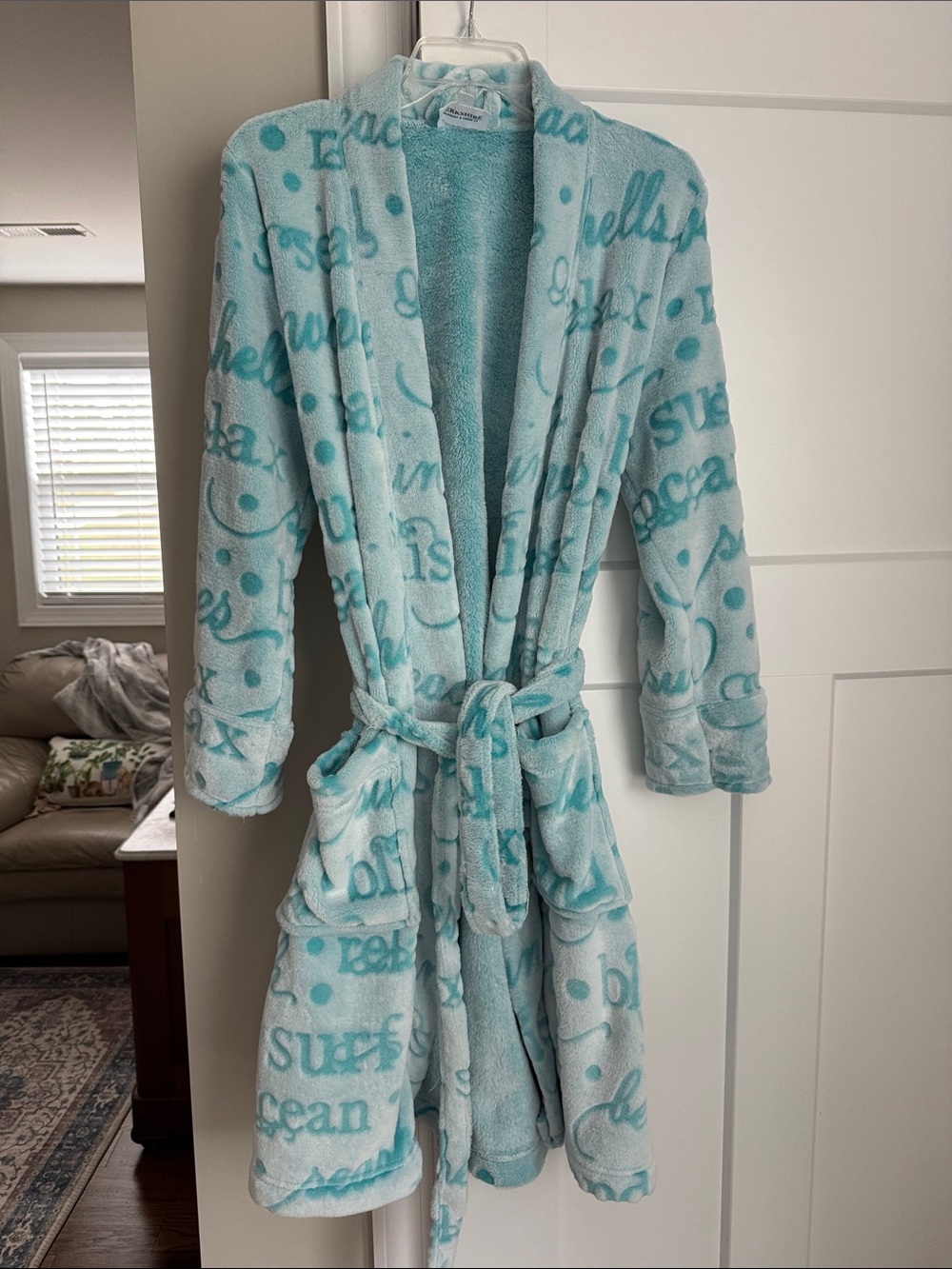 Cozy Women’s Plush Robe - Light Aqua